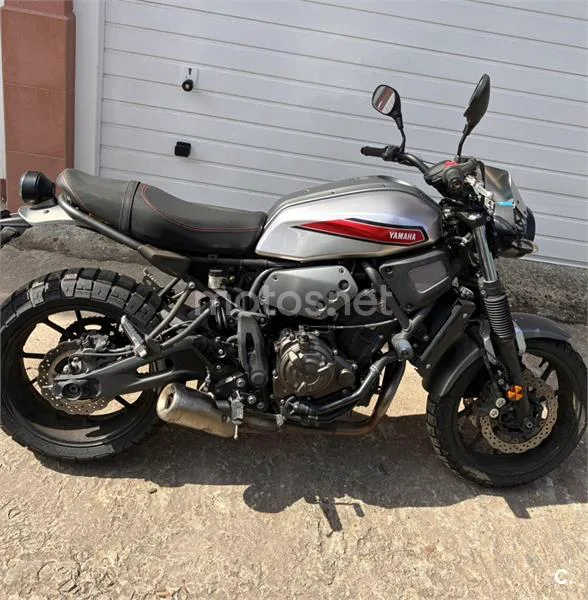 Yamaha XSR 700 – Vista 6