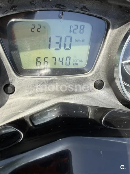 Piaggio X10 350 – Vista 3