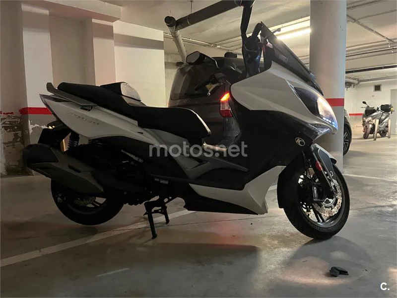 Kymco Xciting 400 – Vista 4