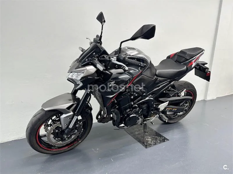 Kawasaki Z900 – Vista 3