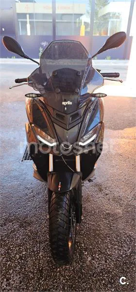 Aprilia SR GT 125 – Vista 11