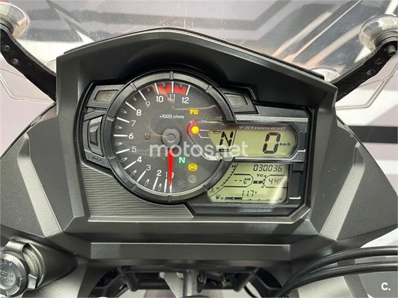 Suzuki V-Strom 650 – Vista 6