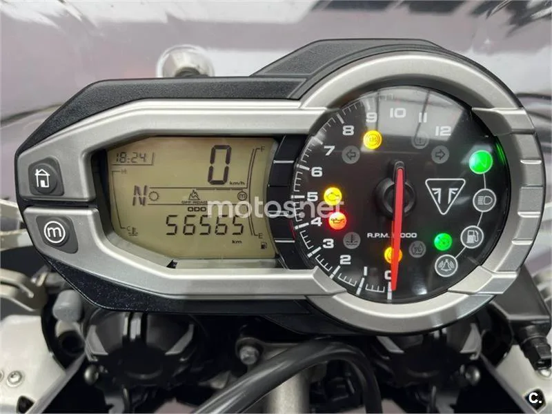 Triumph Tiger 800 XR – Vista 6
