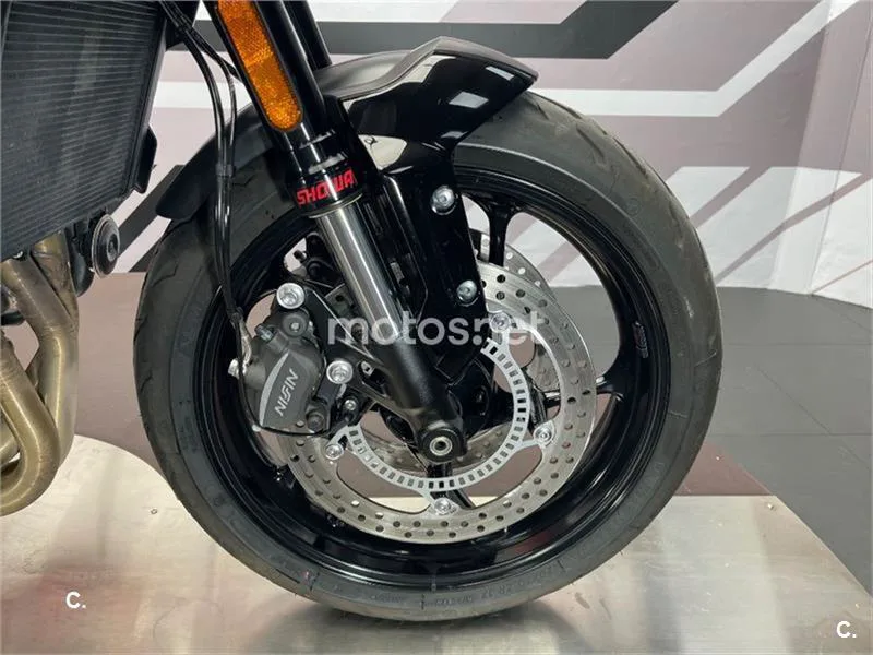 Triumph Trident 660 – Vista 11