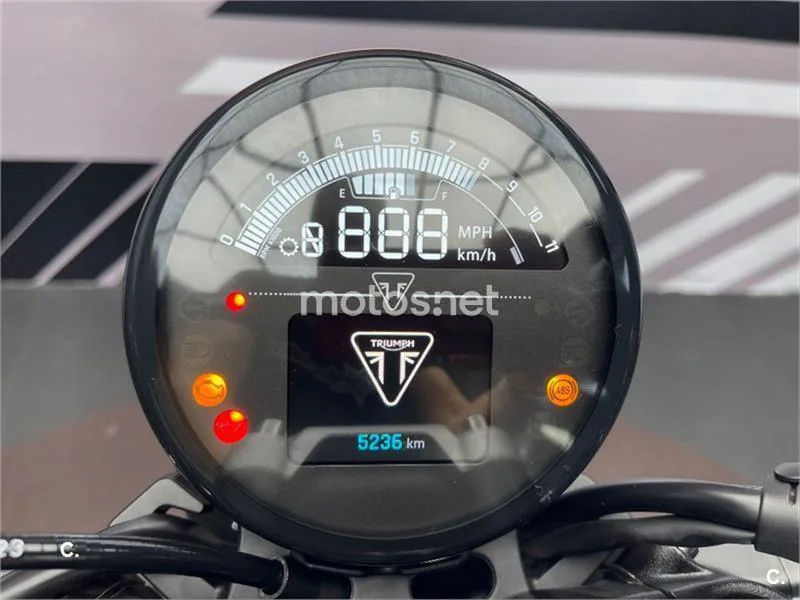 Triumph Trident 660 – Vista 6