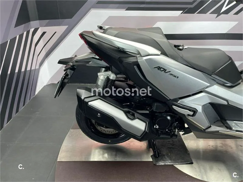 Honda ADV 350 – Vista 14