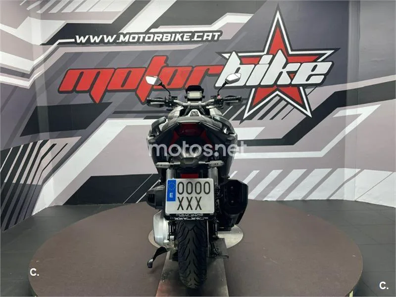 Honda ADV 350 – Vista 4