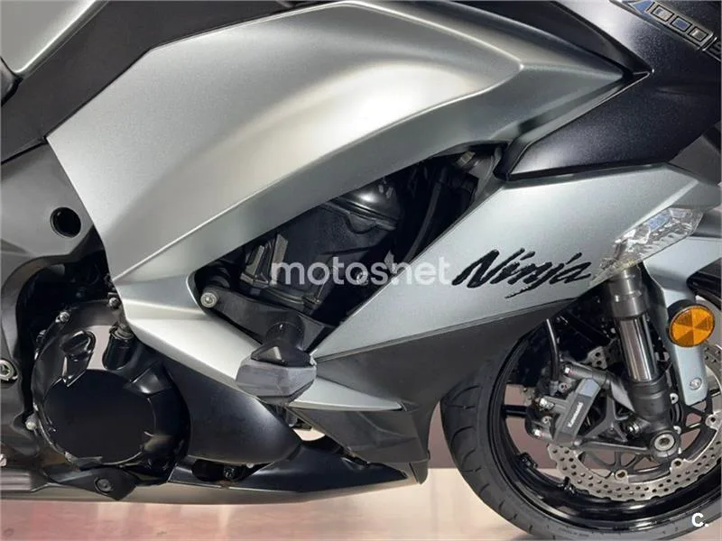 Kawasaki Z1000 SX – Vista 13