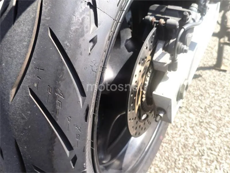 Yamaha FZ6 Fazer – Vista 7