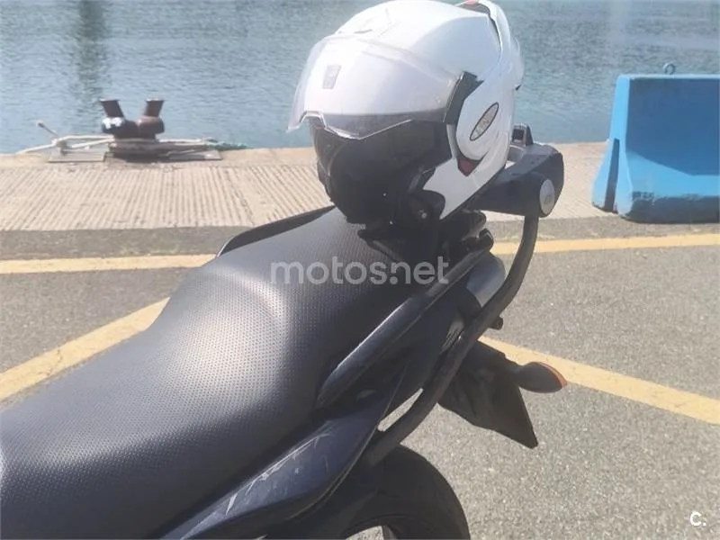 Yamaha FZ6 Fazer – Vista 9