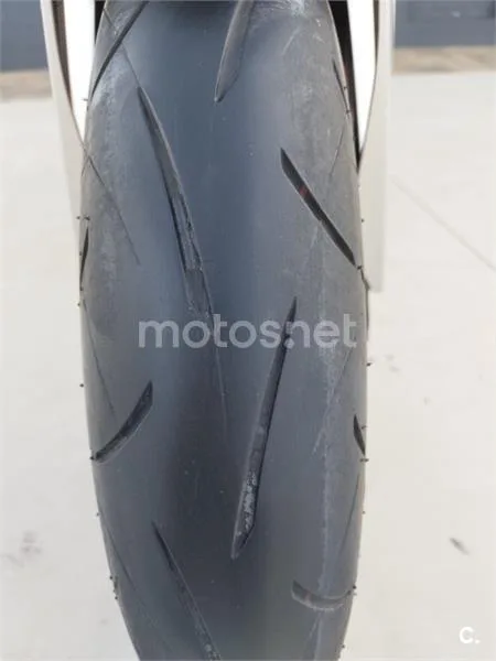 Suzuki GSX-8R – Vista 6