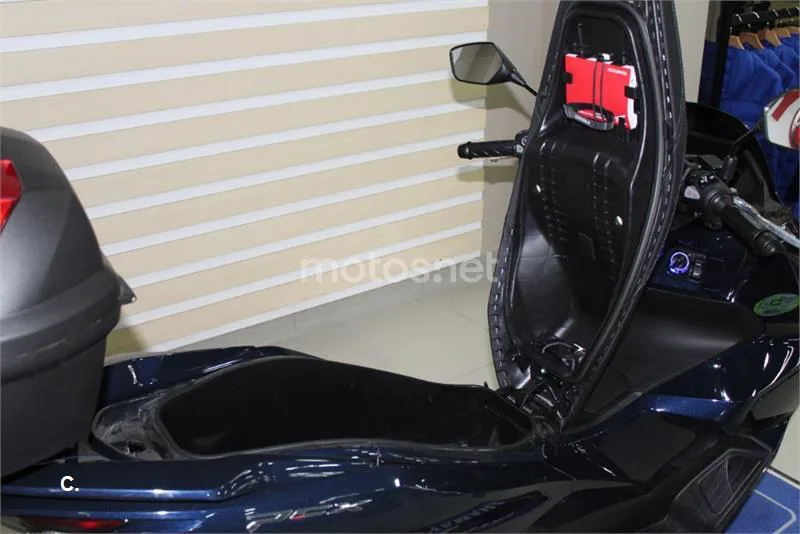 Honda PCX 125 – Vista 11