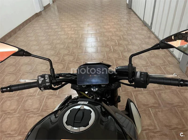 Kawasaki Z900 – Vista 4