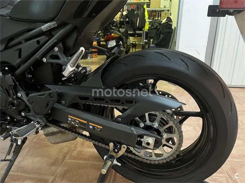 Kawasaki Z900 – Vista 8