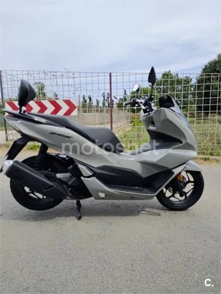 Honda PCX 125 – Vista 5