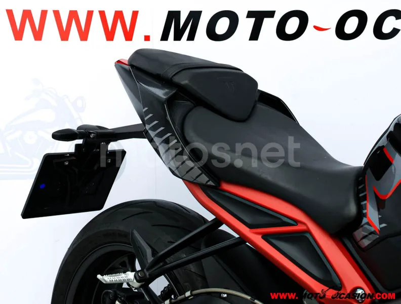 Triumph Street Triple 765 – Vista 11