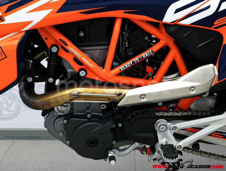 KTM 690 SMC R – Vista 10