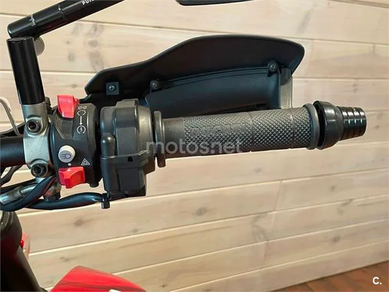 Ducati Hypermotard – Vista 14