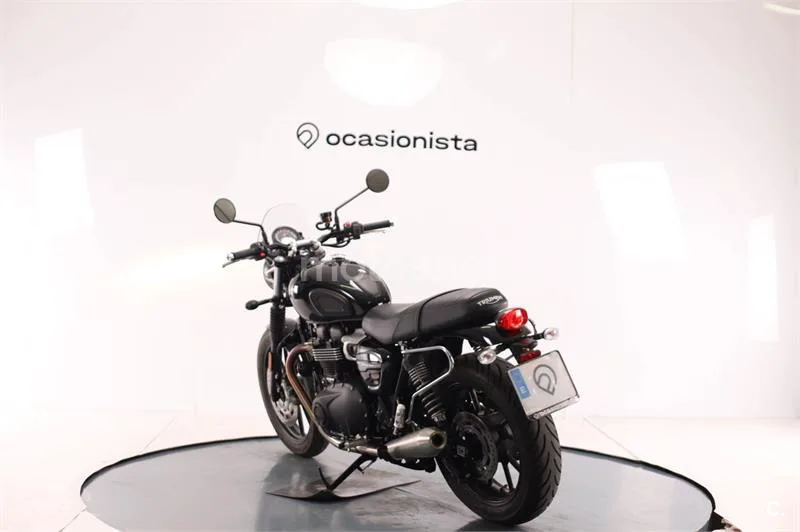Triumph Speed Twin 900 – Vista 3