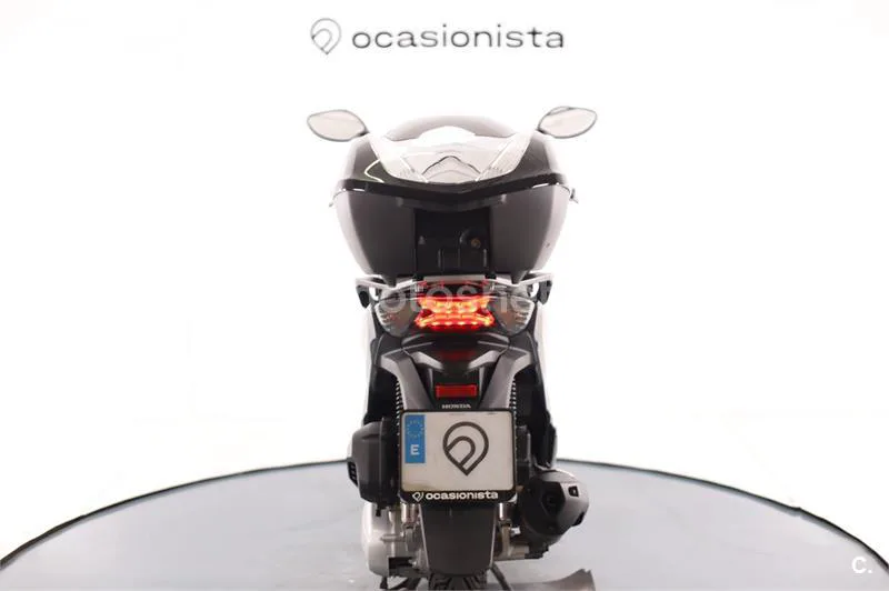 Honda SH 125i – Vista 9