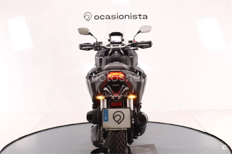 Honda ADV 350 – Vista 9