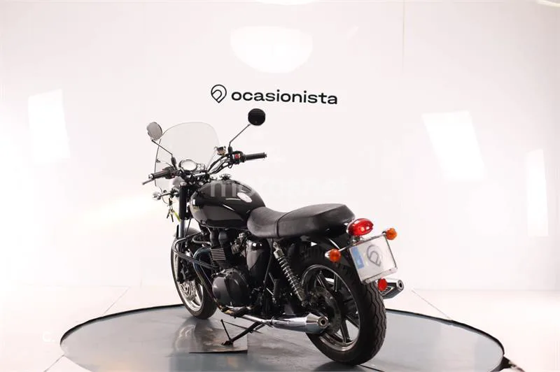 Triumph Bonneville T100 – Vista 3