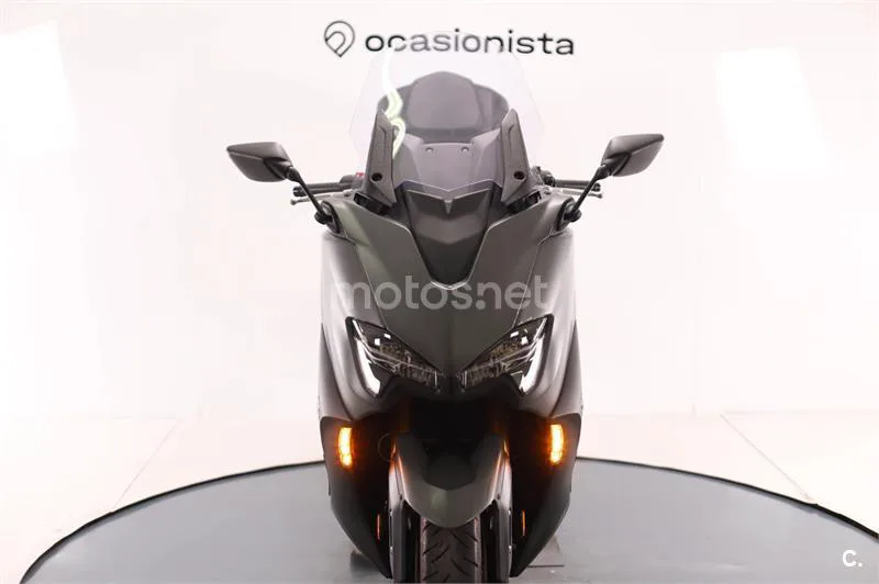 Yamaha TMAX 560 – Vista 6