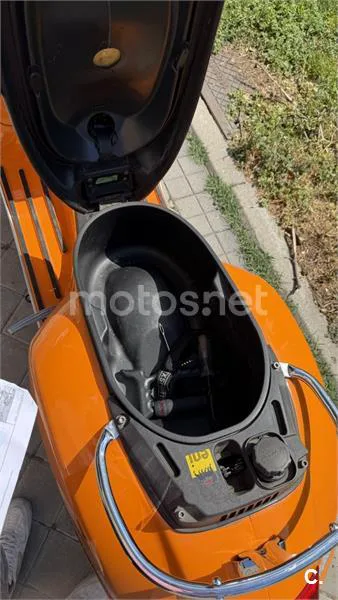 Vespa GTS SuperSport 300 - Vista 6