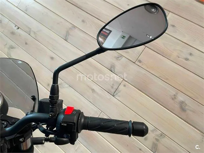 Moto Guzzi V7 III – Vista 15