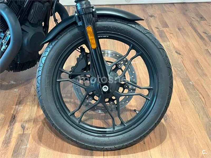 Moto Guzzi V7 III – Vista 9