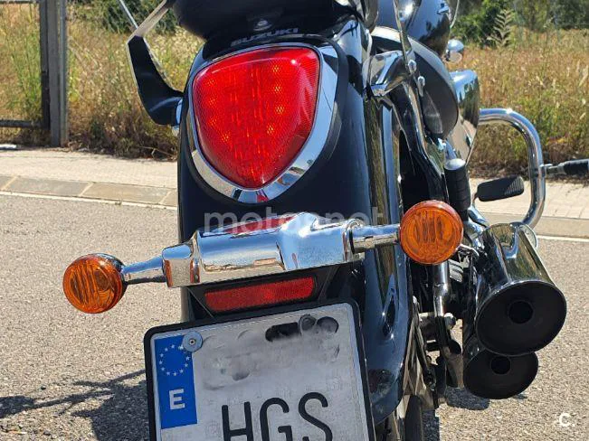 Suzuki Intruder C800 – Vista 3