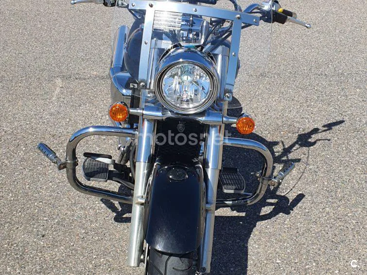 Suzuki Intruder C800 – Vista 5