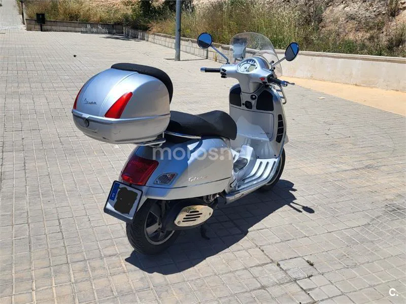 Vespa GTS 250 – Vista 3