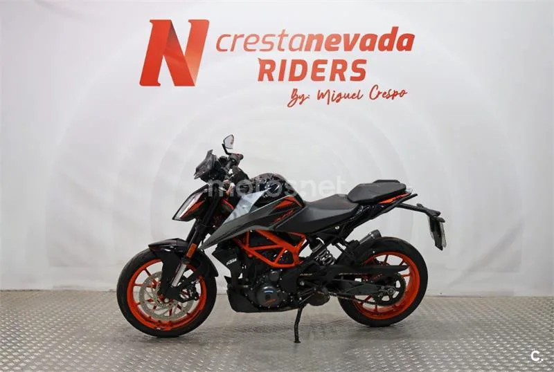 KTM 390 – Vista 4