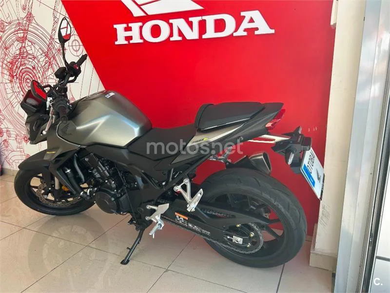 Honda CB 750 Hornet – Vista 3