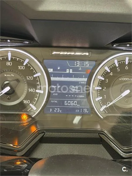 Honda Forza 125 – Vista 5