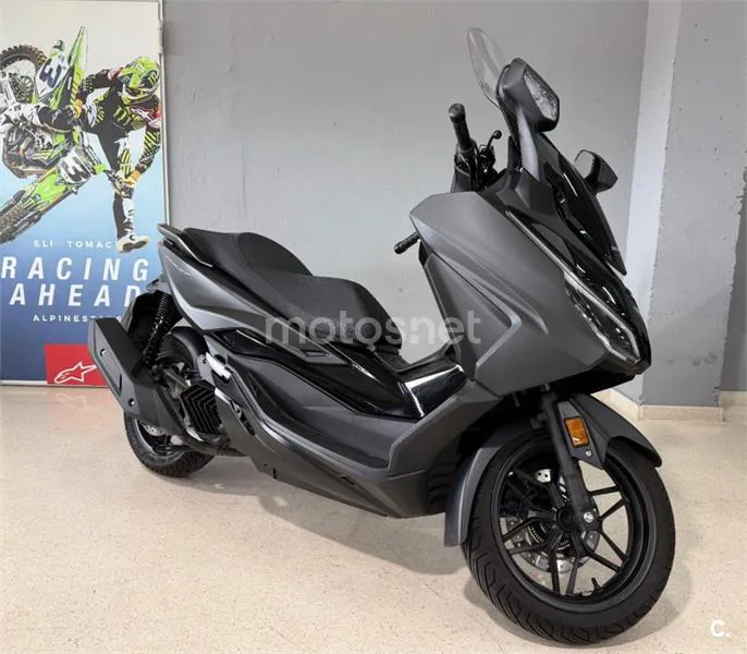 Honda Forza 125 – Vista 10