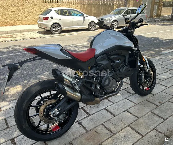 Ducati Monster – Vista 7