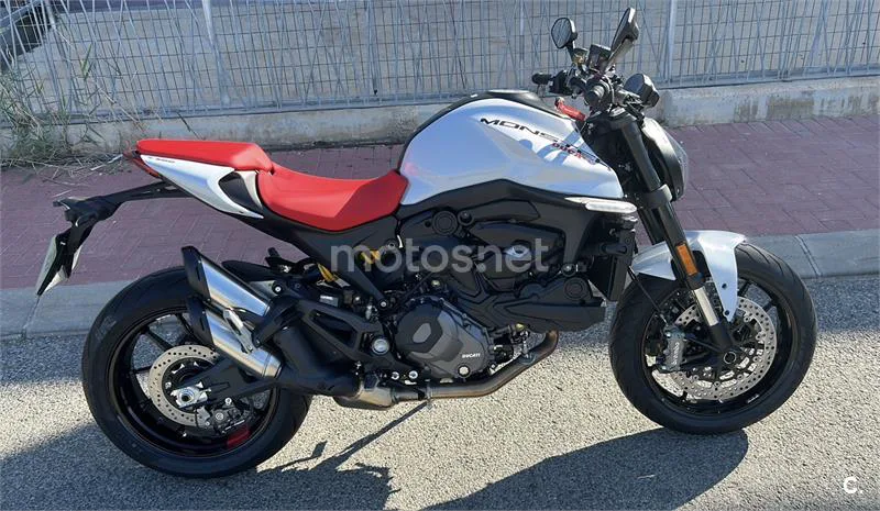Ducati Monster – Vista 9