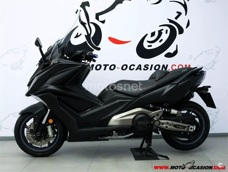 Kymco AK 550 – Vista 6