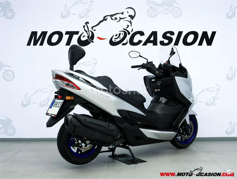Suzuki Burgman 400 – Vista 3