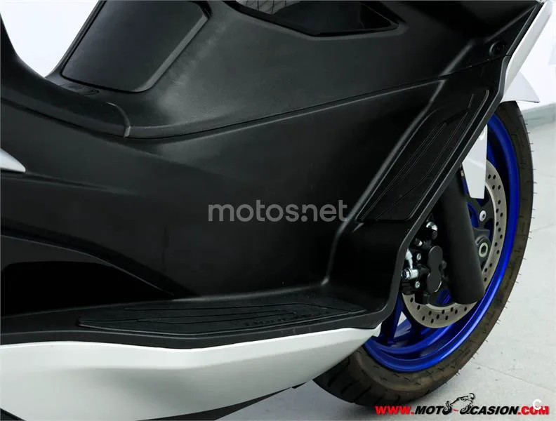 Suzuki Burgman 400 – Vista 5
