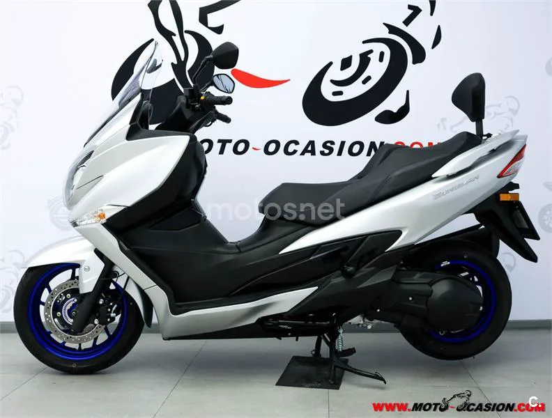 Suzuki Burgman 400 – Vista 7