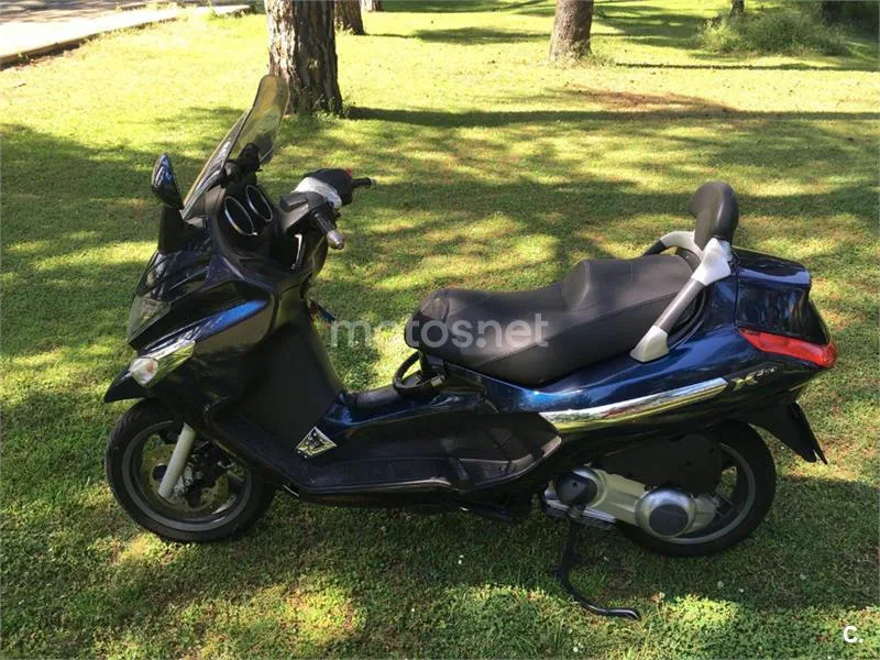 Piaggio X EVO 250 – Vista 4