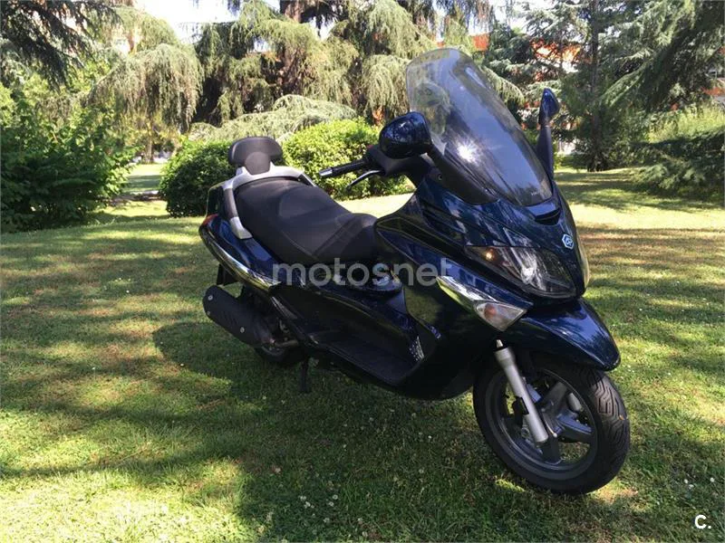 Piaggio X EVO 250 – Vista 7