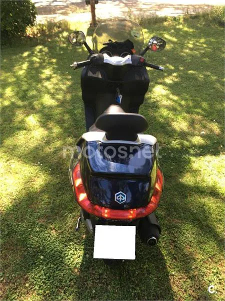 Piaggio X EVO 250 – Vista 10