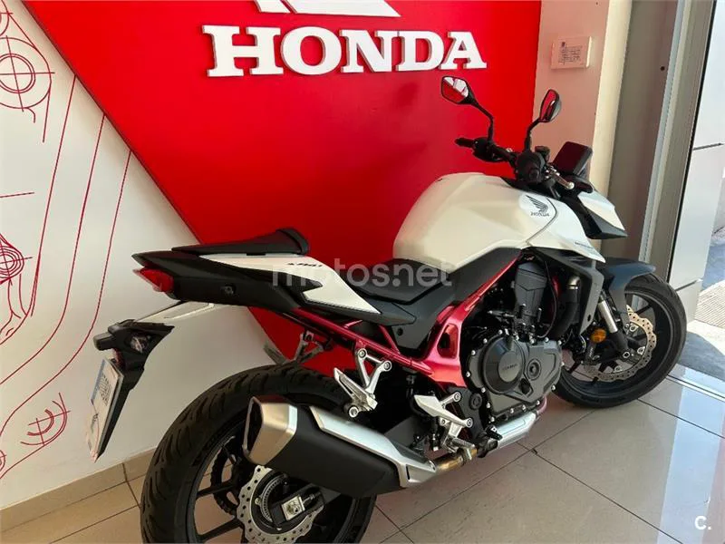 Honda CB 750 Hornet – Vista 7