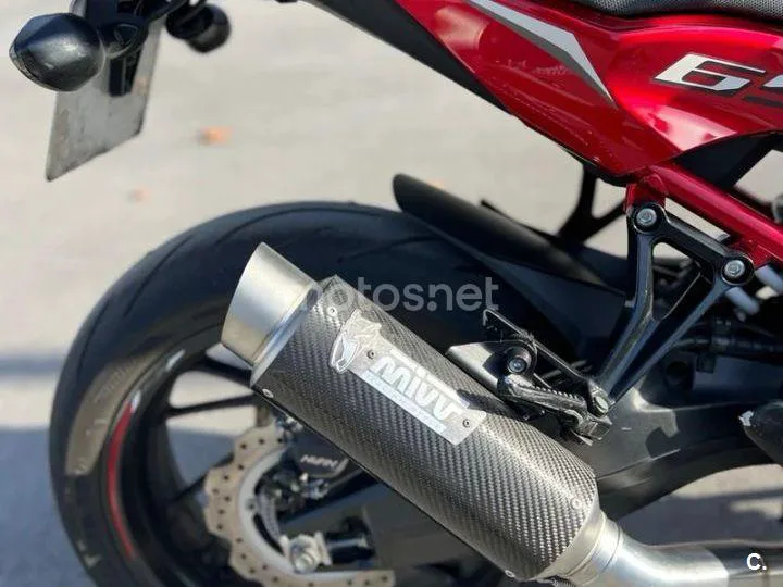 Honda CB650F - Vista 8