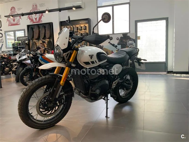 Triumph Scrambler 400 XC – Vista 4