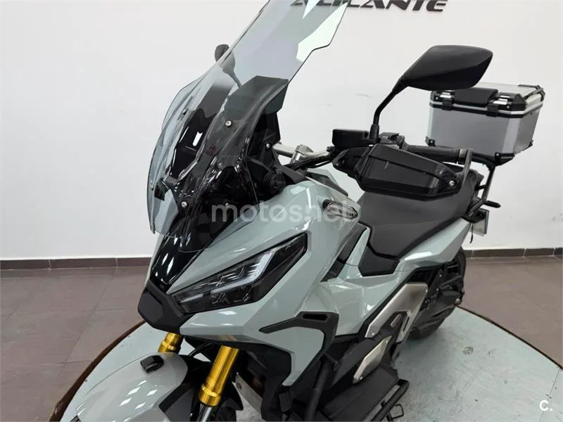 Honda X-ADV – Vista 16
